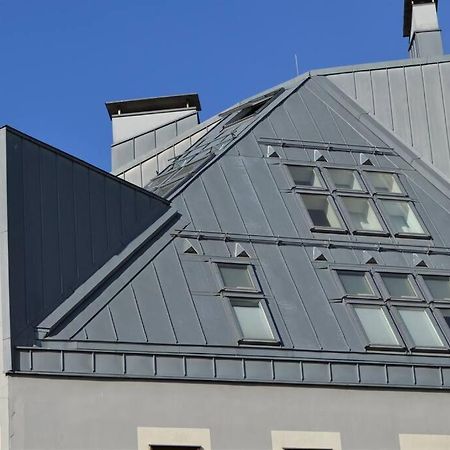 Luxury Apartment With A Balcony And View In Riga Old Town Exterior photo
