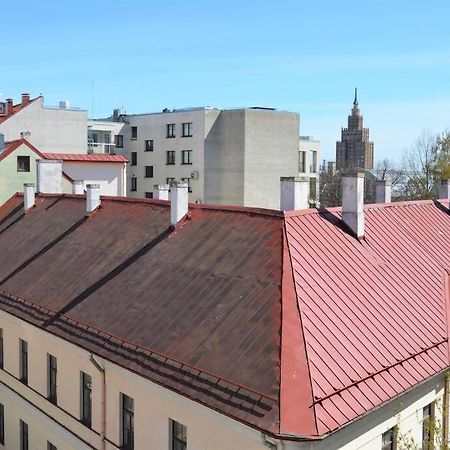 Luxury Apartment With A Balcony And View In Riga Old Town Exterior photo